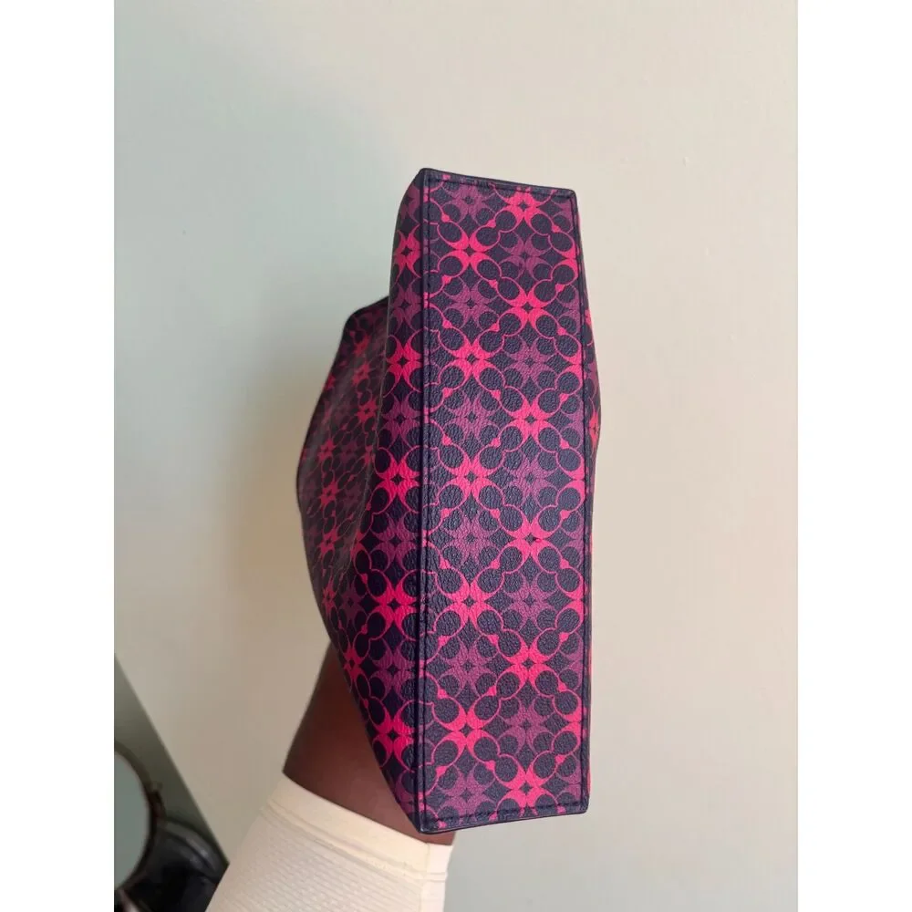 Coach Waverly Signature Cosmetic Case